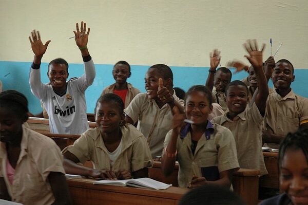 Freude in der Schule Nganga Lingolo, 2013, Foto Kristina Schoger