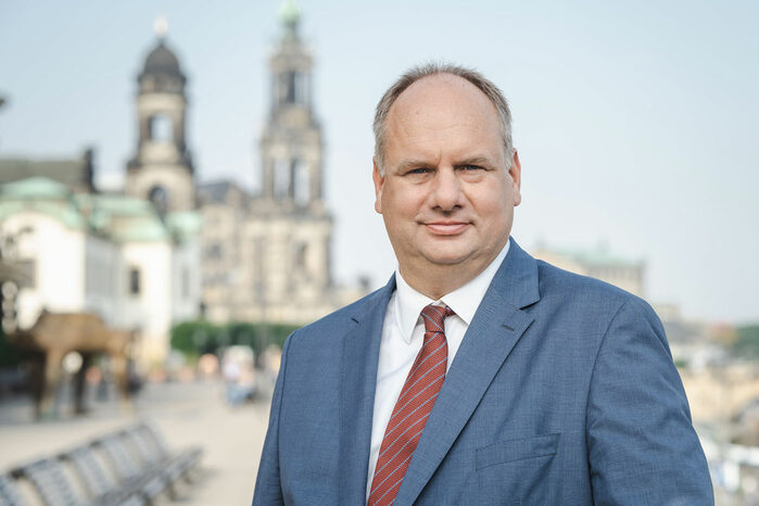 Der Oberbürgermeister auf der Brühlschen Terrasse.