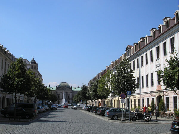 Foto zeigt das Barockensemble Königstraße