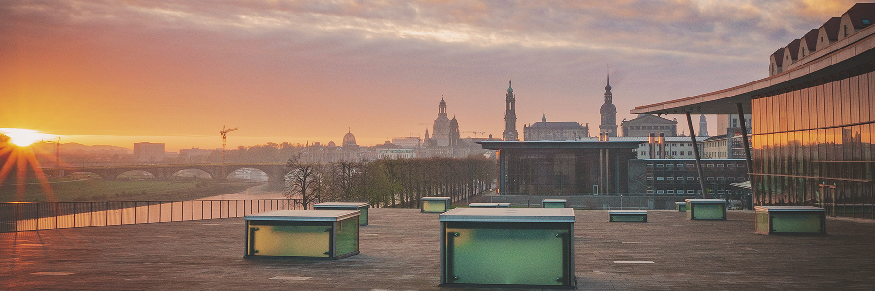 Blick vom Internationalen Congress Center auf die Silhouette Dresdens