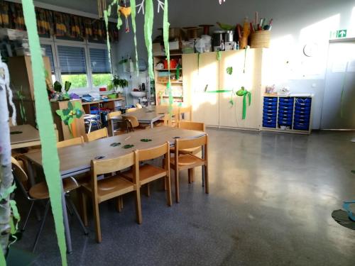 Hort - Bastelzimmer (2. OG)