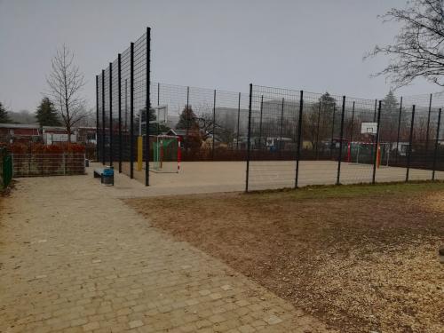 Außenbereich Ballspielanlage