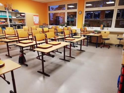 Klassenzimmer (1. OG + 2. OG)