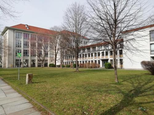 M - Hochschule für Technik und Wirtschaft (HTWD) - Mensagebäude