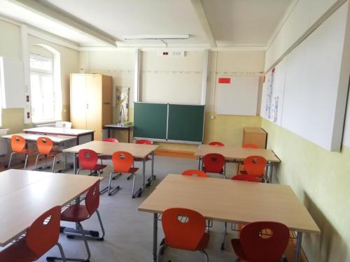 Klassenzimmer (Zwischengeschoss 2. OG - 211)