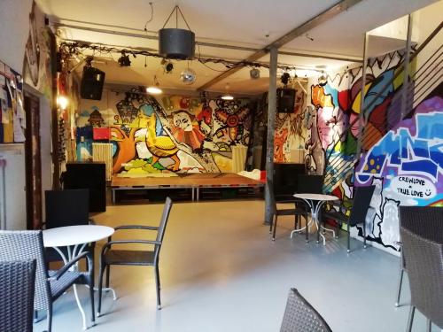 Veranstaltungssaal mit Barteil (EG)