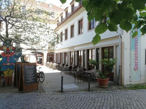 L'Art de Vie, Restaurant im SOCIETAETSTHEATER