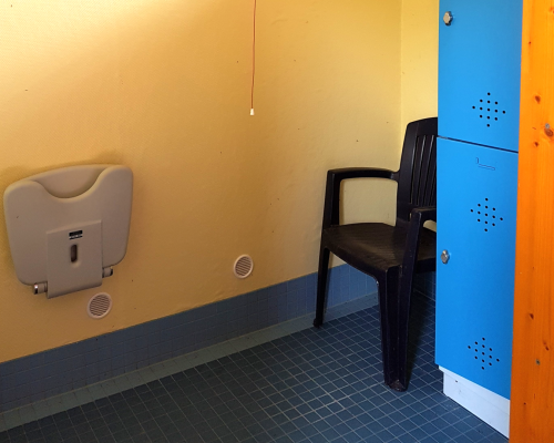 Rollstuhlgeeignete Umkleide