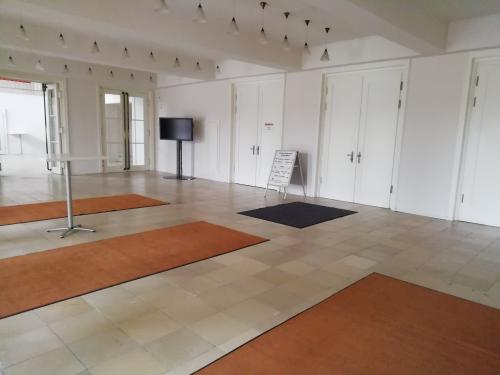 Großes Foyer (Hauptgebäude, EG)