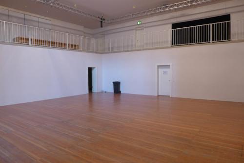 Seitenbühne Ost (Hauptgebäude, EG)