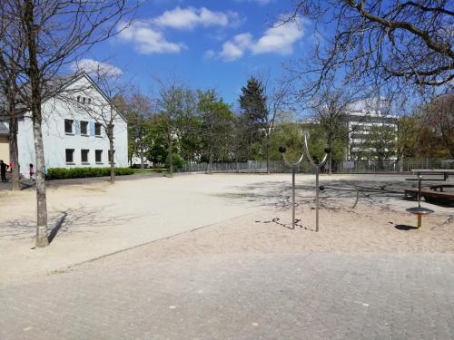 Pausenhof / Spielplatz