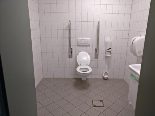 Rollstuhl-WC Gebäude 28