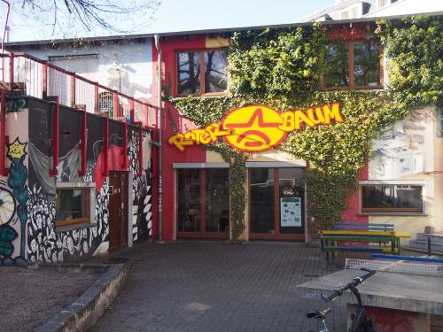 Jugendhaus "Roter Baum"