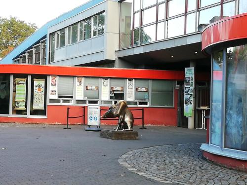 Kasse am Haupteingang (Sommer)