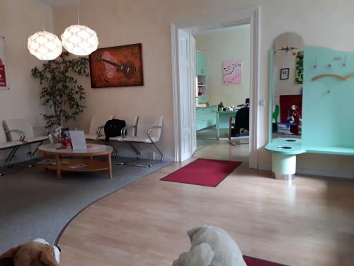 Empfangs- und Wartebereich