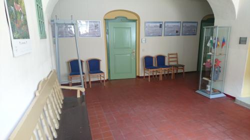 Warteraum / Wartebereich