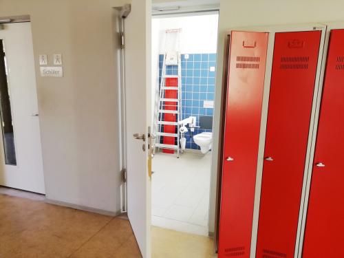 Rollstuhl-WC Haus B (EG)