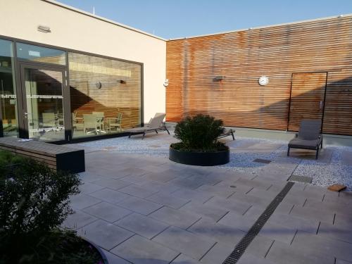 Saunagarten links 1. OG