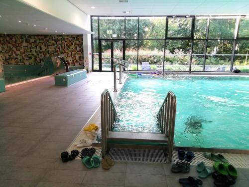 kleines Schwimmbecken