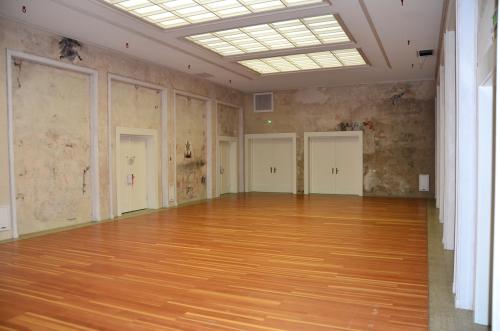 Nancy-Spero-Saal (Hauptgebäude, EG linke Seite)