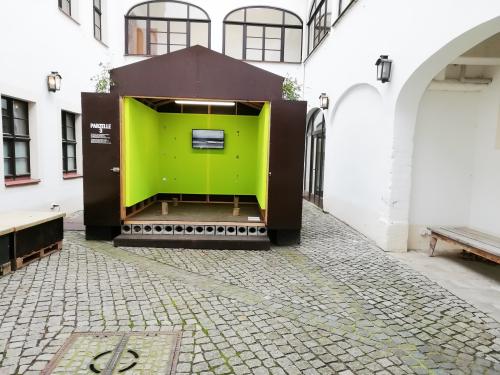 Ausstellung im Innenhof