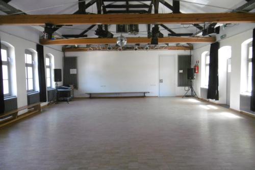 Saal im Hinterhaus