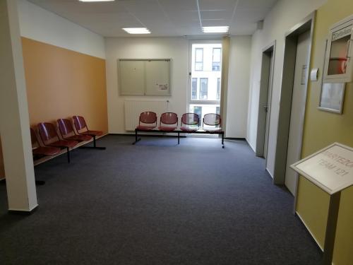 Wartebereiche 2 - 4 (2. OG)