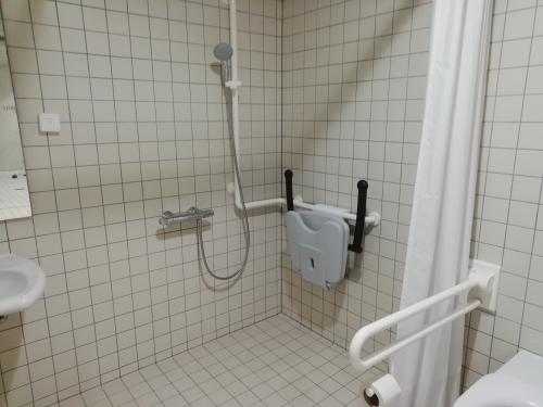 Rollstuhlgeeignete Dusche im Neubau