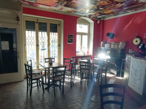 Café und Kasse EG links