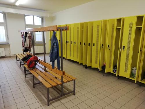 Umkleideraum Damen (EG)
