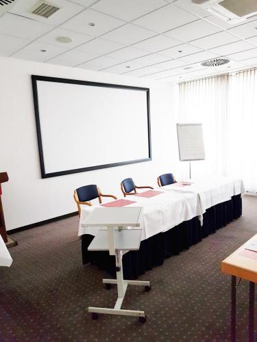 Konferenzraum / Coventry II