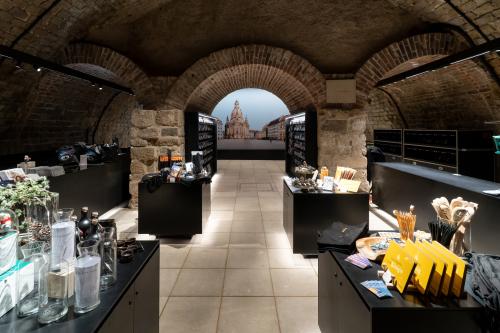 Ausgangsbereich / Museumsshop / Rückgabe Audioguide