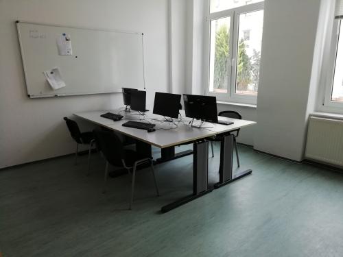 Kleiner PC-Raum 1. OG Hinterhaus