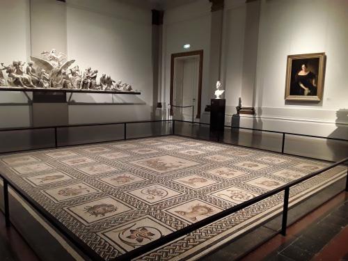 Mosaiksaal (oberer Teil)