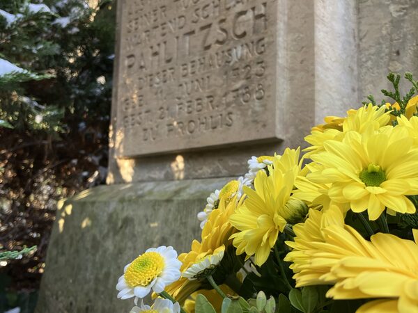 Grab von Johann Georg Palitzsch mit dem Gesteck der Landeshauptstadt Dresden