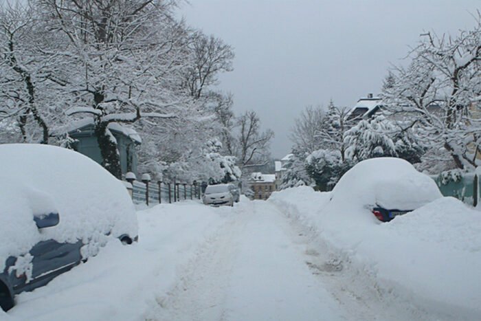 Zugeschneite Straßen
