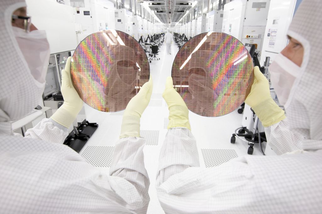 Wafer Production at Globalfoundries in Dresden
