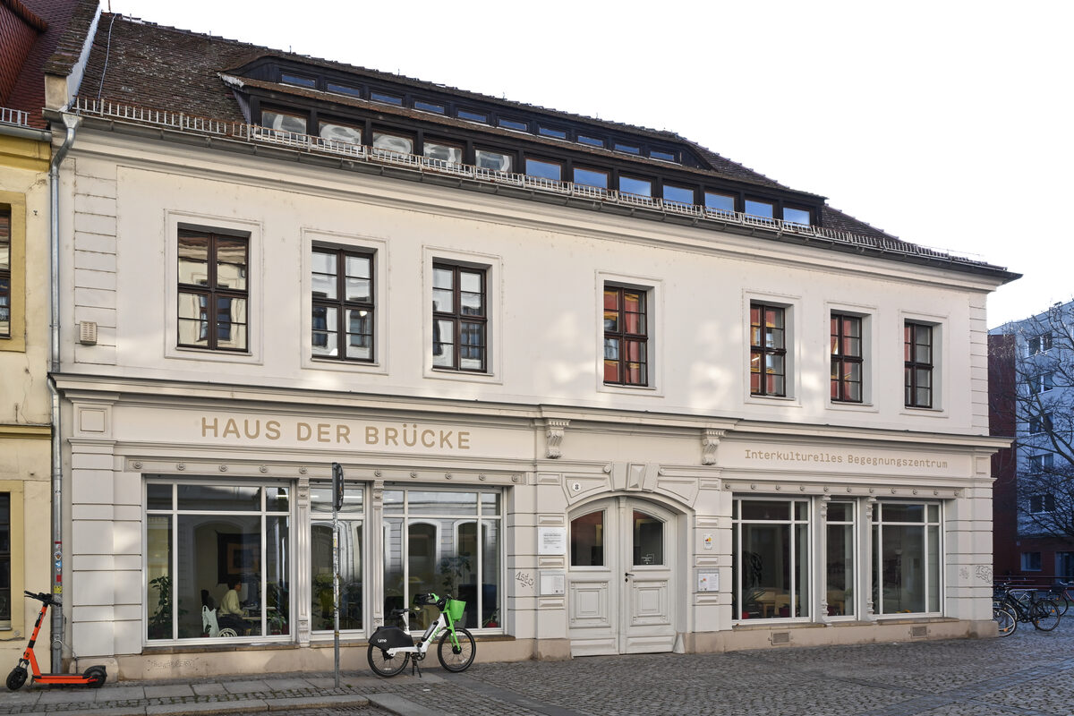 Außenansicht vom HAUS DER BÜCKE