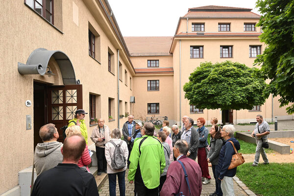 Guided Tour durch Pieschen auf Erlweins Spuren. Areal des ehemaligen Obdachlosenasyls Altpieschen.