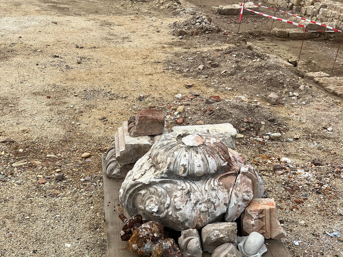 Fundstücke bei Ausgrabungen im Areal des ehemaligen Palais Oppenheim