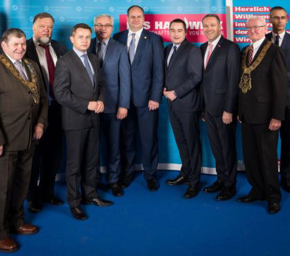 Gruppenfoto mit der Gostyner Delegation auf der Meisterfeier der HWK Dresden