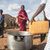 eine Kochstelle in einem Dorf: Wasser ist Leben und wird sparsam verwendet beim Kochen