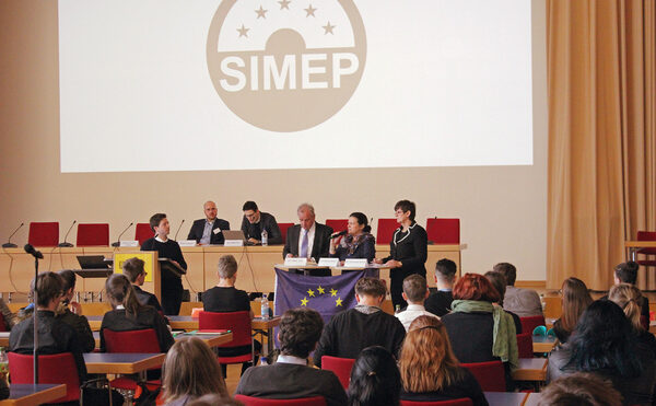 Die sächsischen Europaabgeordneten Cornelia Ernst, Dr. Peter Jahr und Constanze Krehl bei der SIMEP 2018.