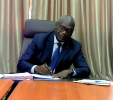Videokonferenz-Oberbürgermeister Diedonné Bantsimba unterzeichnet gemeinsame Arbeitsprogramm