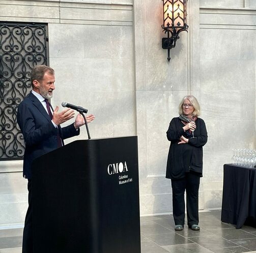 Stephan Koja hält eine Rede