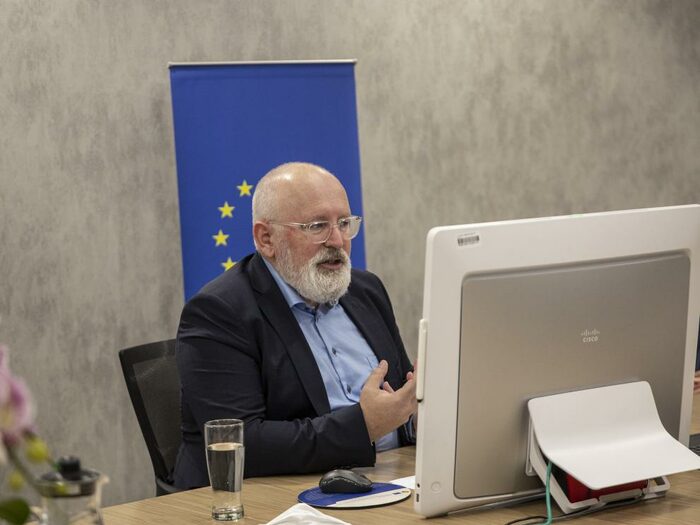 Frans Timmermanns bei einer Videoschalte