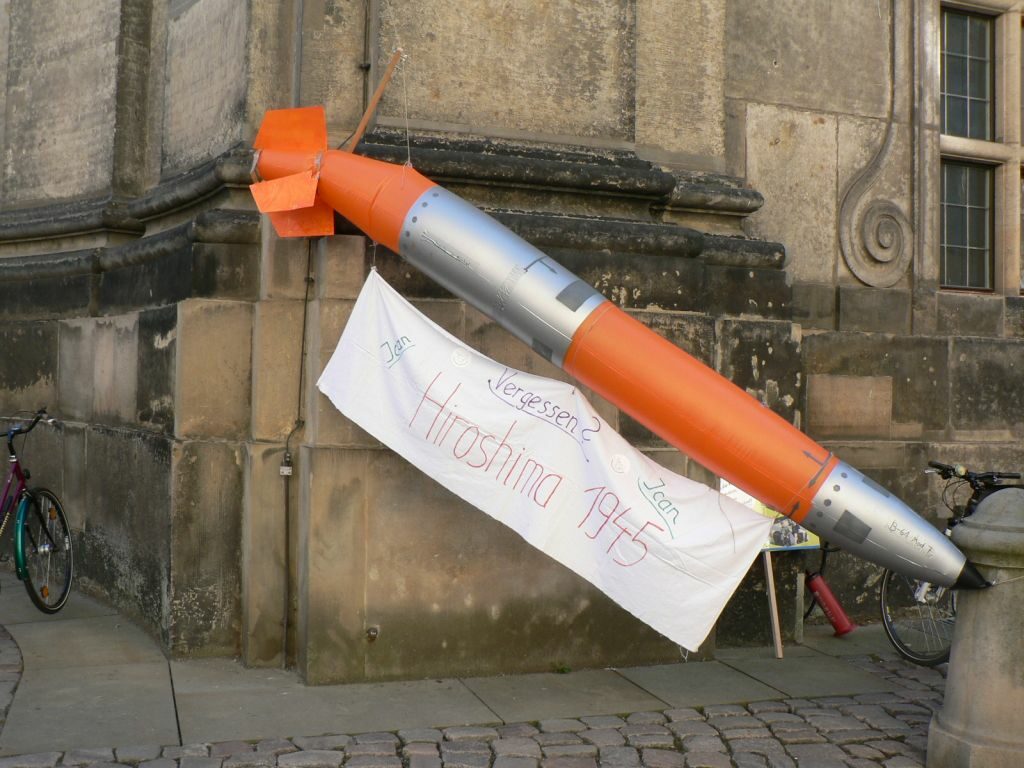 Modell einer Atomrakete