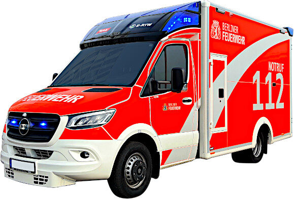 Ein Rettungswagen mit Elektroantrieb kann auf dem Messestand besichtigt werden.