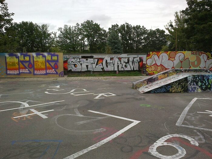 Graffiti auf Siebdruckplatten