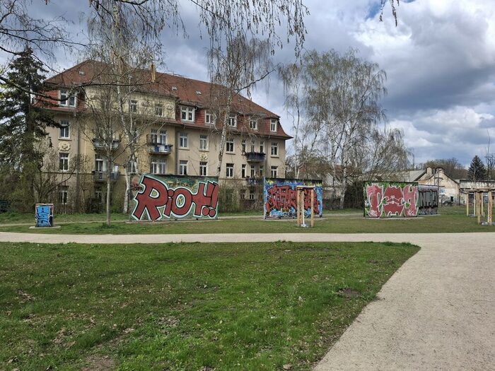 Graffiti auf Siebdruckplatten